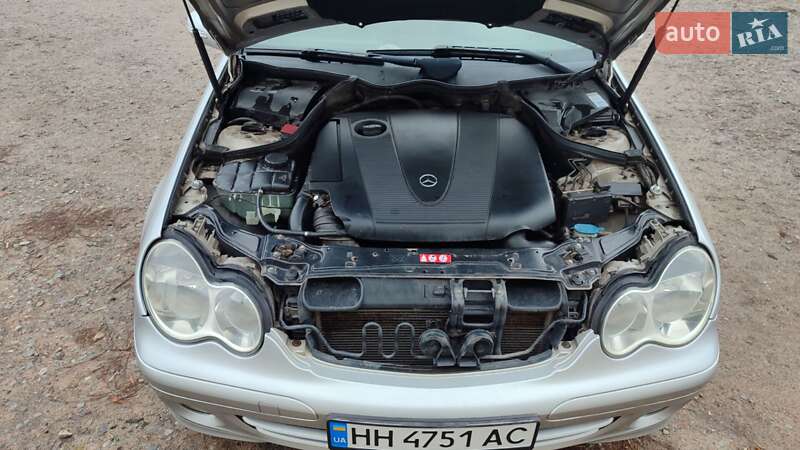 Універсал Mercedes-Benz C-Class 2004 в Подільську фото 16 Універсал Mercedes-Benz C-Class 2004 в Подільську