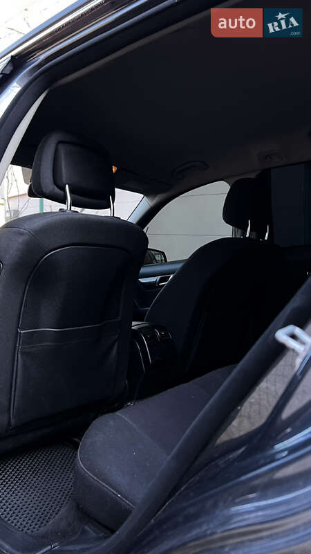 Универсал Mercedes-Benz C-Class 2010 в Мукачево фото 12 Универсал Mercedes-Benz C-Class 2010 в Мукачево