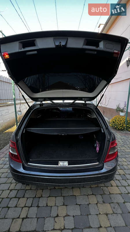 Универсал Mercedes-Benz C-Class 2010 в Мукачево фото 18 Универсал Mercedes-Benz C-Class 2010 в Мукачево
