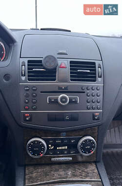 Універсал Mercedes-Benz C-Class 2011 в 