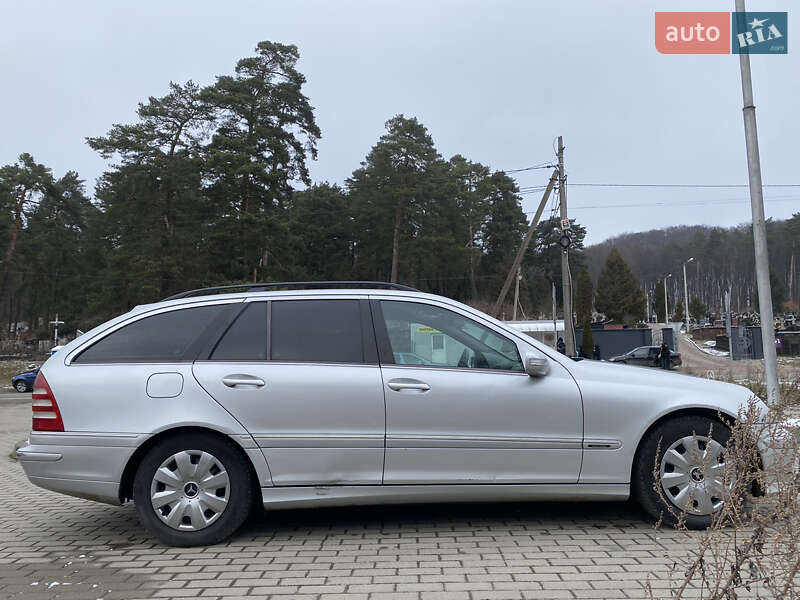 Универсал Mercedes-Benz C-Class 2005 в Львове