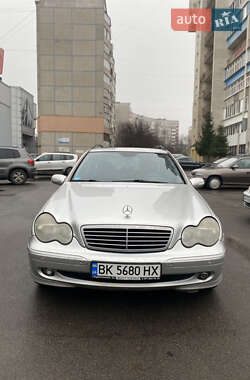 Универсал Mercedes-Benz C-Class 2001 в Ровно