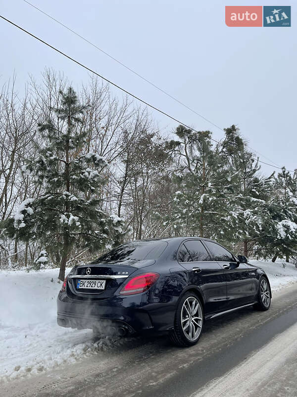 Седан Mercedes-Benz C-Class 2019 в Києві