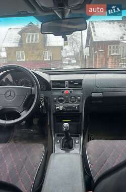 Седан Mercedes-Benz C-Class 1996 в Берегомету