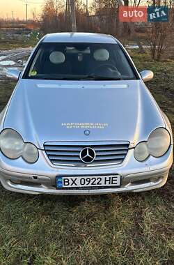 Купе Mercedes-Benz C-Class 2003 в Гусятині