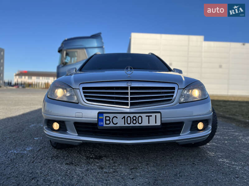 Универсал Mercedes-Benz C-Class 2008 в Львове