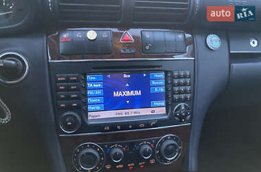 Универсал Mercedes-Benz C-Class 2004 в 