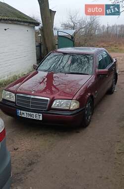 Седан Mercedes-Benz C-Class 1997 в Житомирі