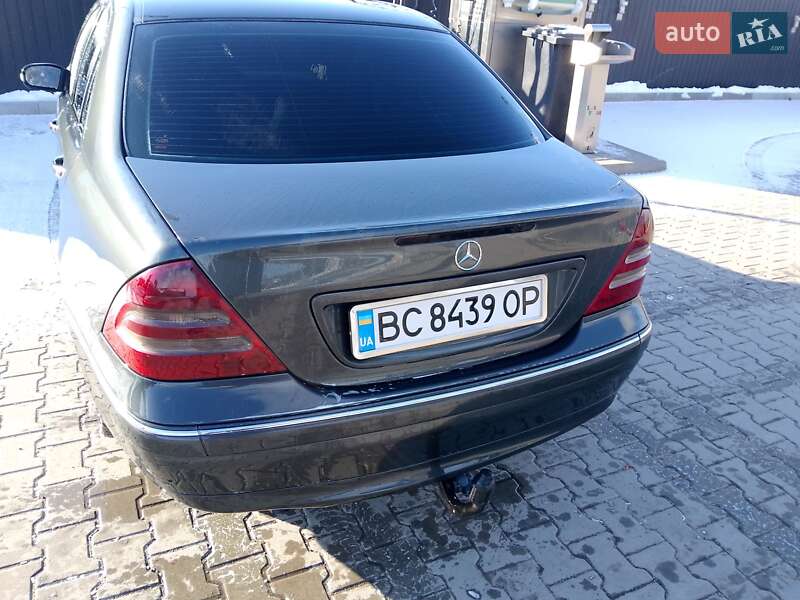 Седан Mercedes-Benz C-Class 2001 в Львове