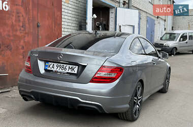 Купе Mercedes-Benz C-Class 2011 в 