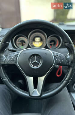 Седан Mercedes-Benz C-Class 2012 в 