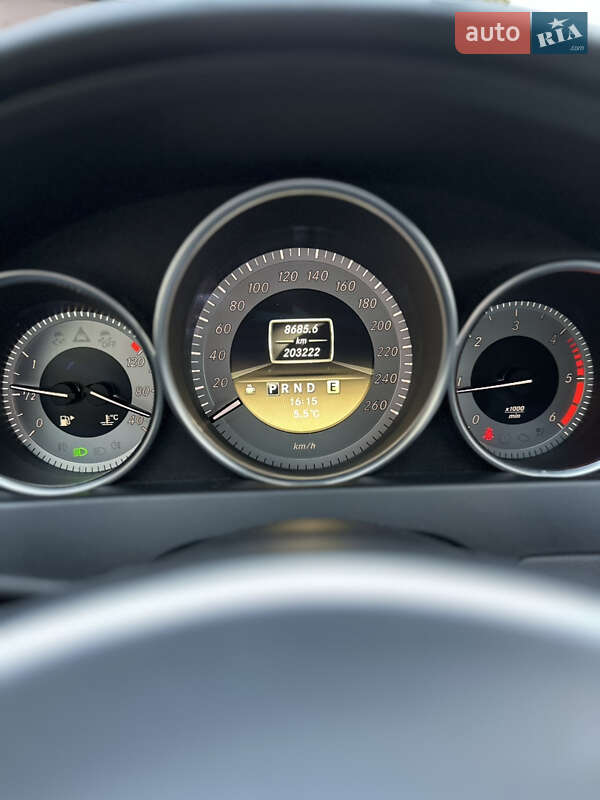 Седан Mercedes-Benz C-Class 2012 в Рівному