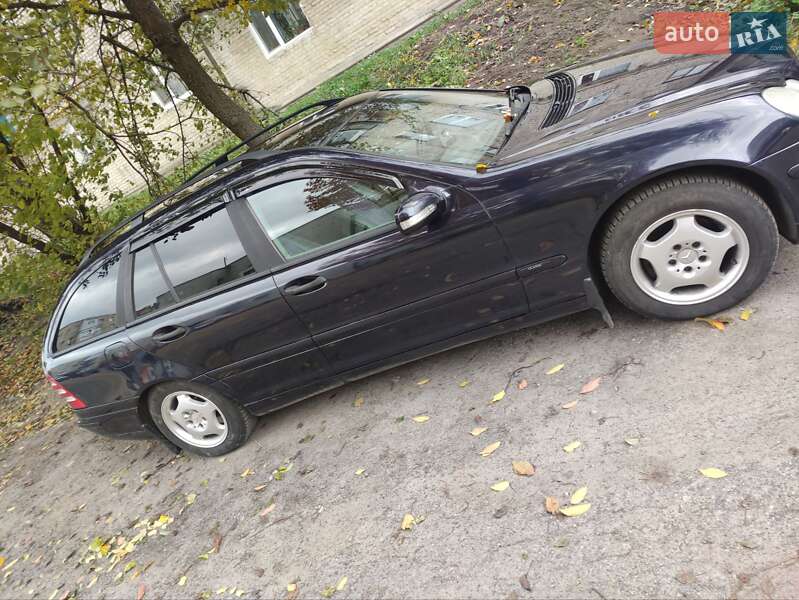 Универсал Mercedes-Benz C-Class 2005 в Виннице