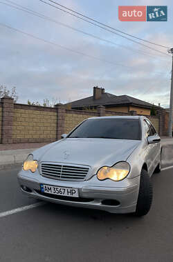 Седан Mercedes-Benz C-Class 2000 в Житомирі