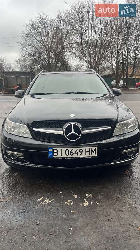 Універсал Mercedes-Benz C-Class 2009 в Полтаві