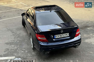 Седан Mercedes-Benz C-Class 2013 в Киеве