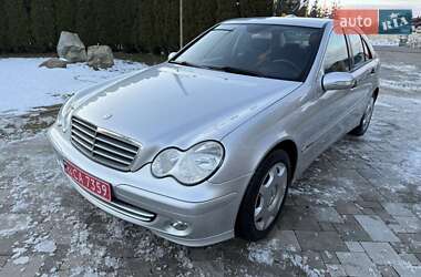 Седан Mercedes-Benz C-Class 2005 в Івано-Франківську