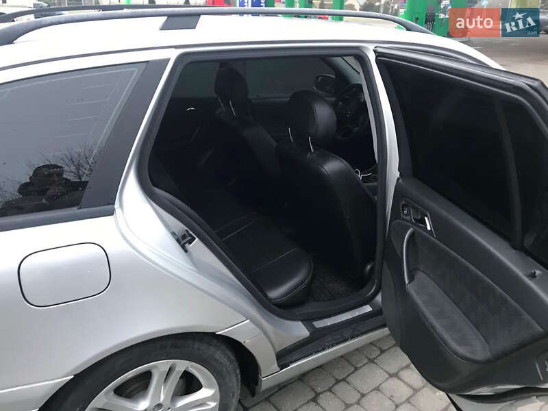 Универсал Mercedes-Benz C-Class 2001 в Мостиске