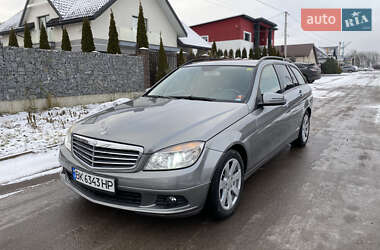 Універсал Mercedes-Benz C-Class 2009 в Рівному