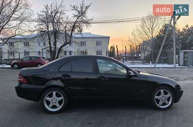 Седан Mercedes-Benz C-Class 2004 в Вишгороді