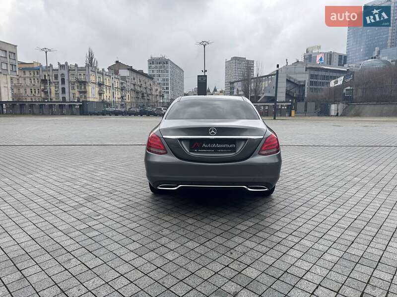 Седан Mercedes-Benz C-Class 2017 в Києві