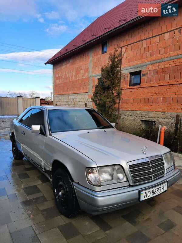 Седан Mercedes-Benz C-Class 1993 в Мукачево