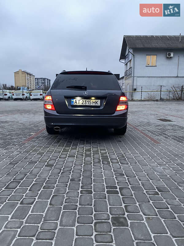 Універсал Mercedes-Benz C-Class 2010 в Івано-Франківську