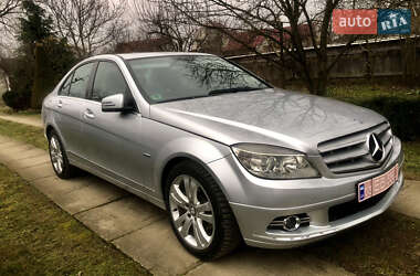 Седан Mercedes-Benz C-Class 2010 в 