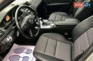 Седан Mercedes-Benz C-Class 2010 в 