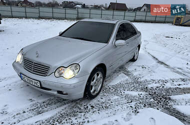 Седан Mercedes-Benz C-Class 2003 в Луцке