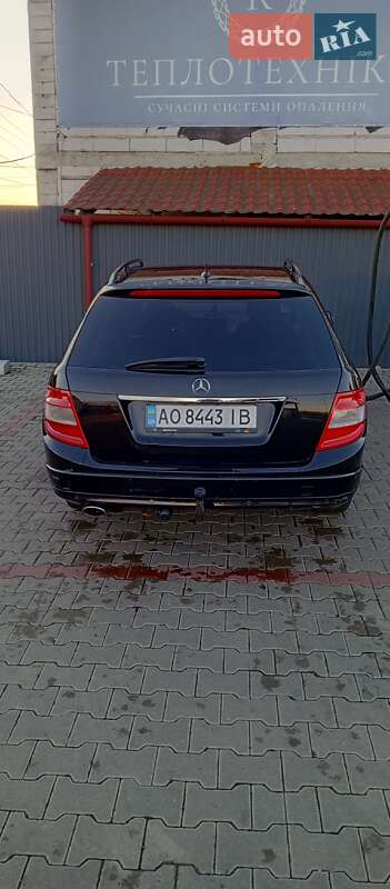 Универсал Mercedes-Benz C-Class 2009 в Мукачево