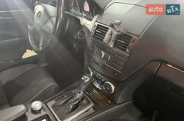 Универсал Mercedes-Benz C-Class 2010 в 