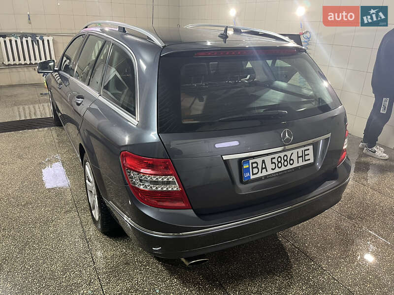 Универсал Mercedes-Benz C-Class 2010 в Гайвороне