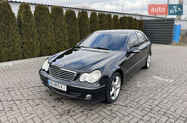 Седан Mercedes-Benz C-Class 2004 в Черкасах