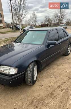 Седан Mercedes-Benz C-Class 1996 в Запоріжжі