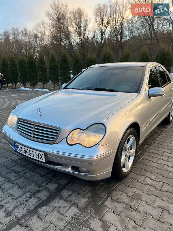 Mercedes-Benz C-Class 2003