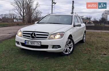 Універсал Mercedes-Benz C-Class 2011 в Павлограді