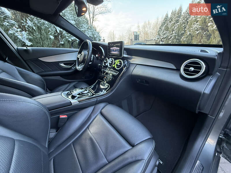 Седан Mercedes-Benz C-Class 2018 в Самборе