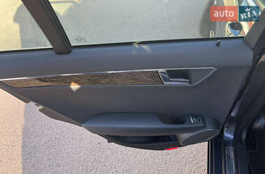 Универсал Mercedes-Benz C-Class 2010 в 