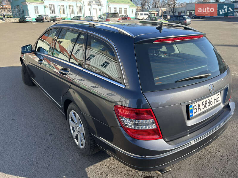 Универсал Mercedes-Benz C-Class 2010 в Гайвороне