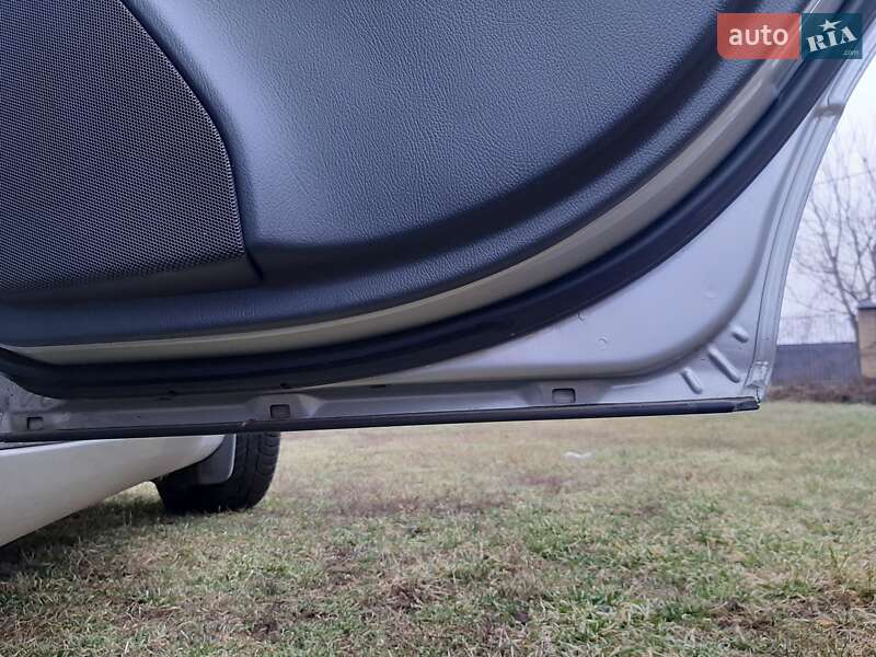 Седан Mercedes-Benz C-Class 2004 в Первомайську