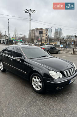 Седан Mercedes-Benz C-Class 2003 в Киеве