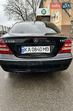 Седан Mercedes-Benz C-Class 2003 в Киеве