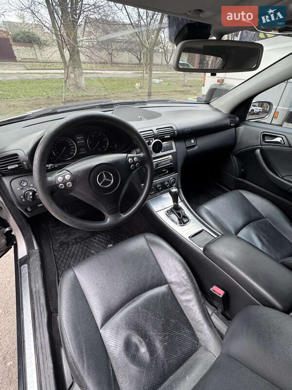 Купе Mercedes-Benz C-Class 2004 в Херсоне