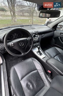 Купе Mercedes-Benz C-Class 2004 в 