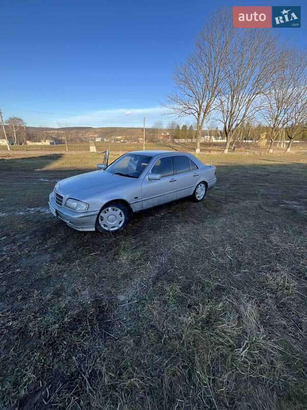 Седан Mercedes-Benz C-Class 1997 в Ивано-Франковске