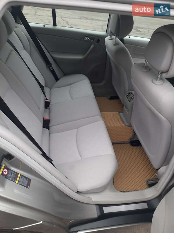 Універсал Mercedes-Benz C-Class 2006 в Лохвиці