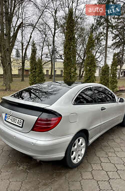 Купе Mercedes-Benz C-Class 2001 в Тростянце