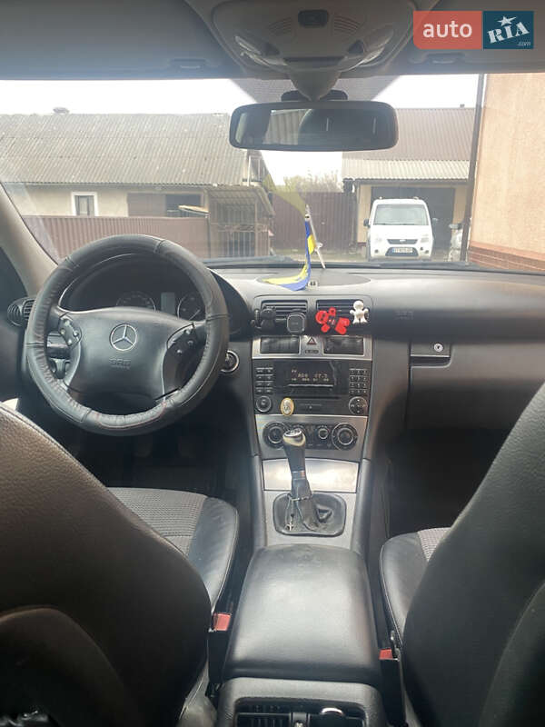 Универсал Mercedes-Benz C-Class 2004 в Ивано-Франковске