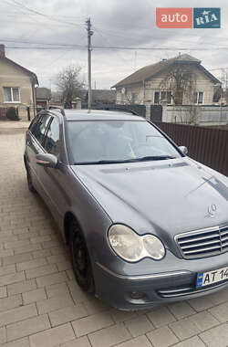 Універсал Mercedes-Benz C-Class 2004 в Івано-Франківську